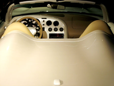 Pontiac Solstice - rear/interior