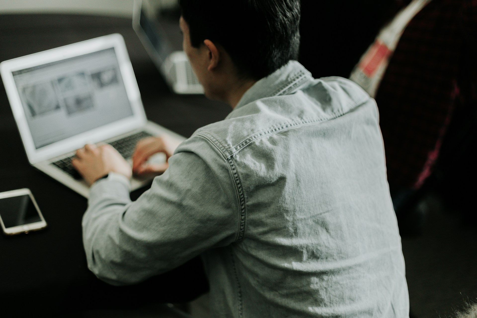 Best Ways to Exceed Client Expectations as a Non-Profit Consultant