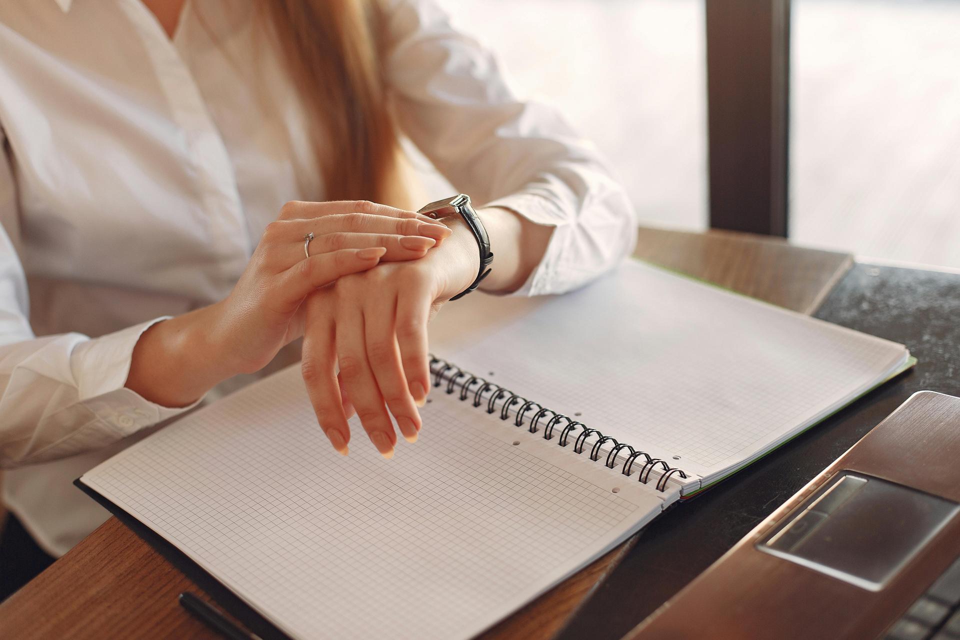 Time Management for Freelancers: A Practical Weekly System for Less Overwhelm and More Impact
